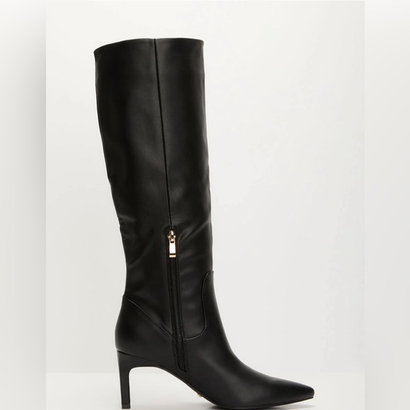 Vici Black Leather Knee High Boots - Picture 2 of 2